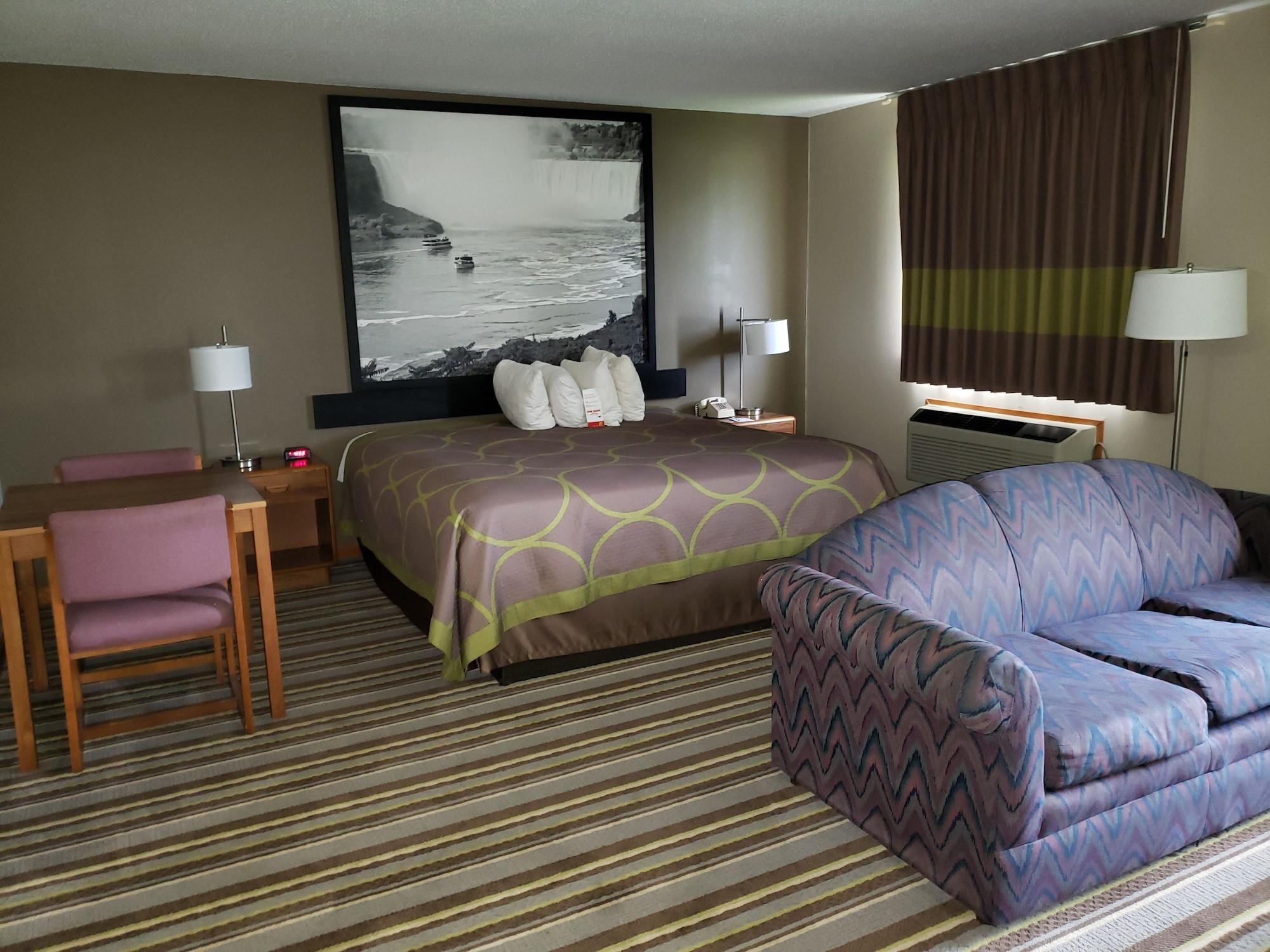 Super 8 by Wyndham Gilman Hotel Bagian luar foto
